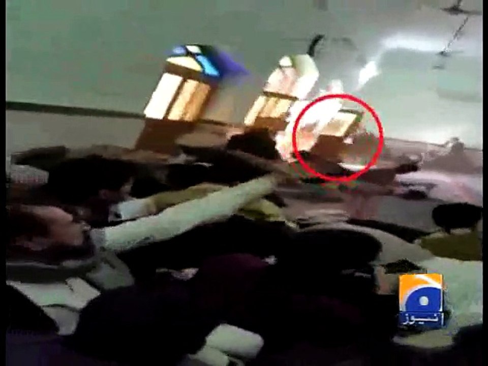 CCTV footage of Imambargah suicide blast-Geo Reports-14 Feb 2015