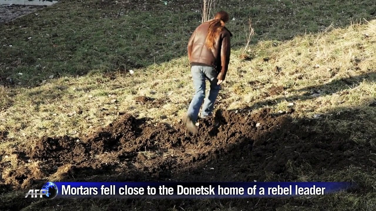Shelling hits central Donetsk ahead of Ukraine ceasefire