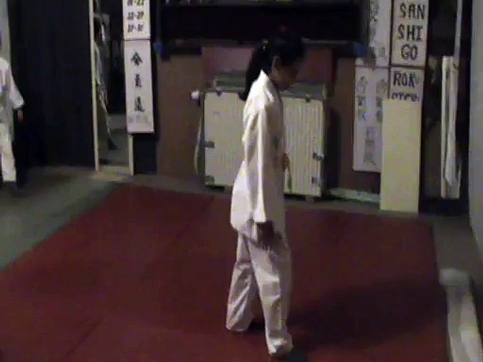 Déplacement : uchi nagashi