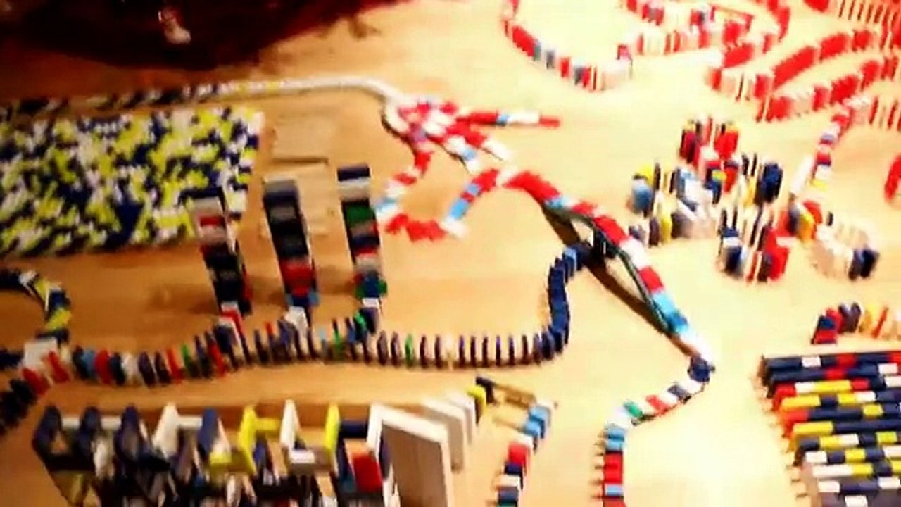 Domino Rally 25