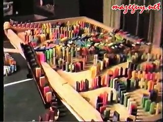 Domino Rally Classic 1 - Bowling For Soda