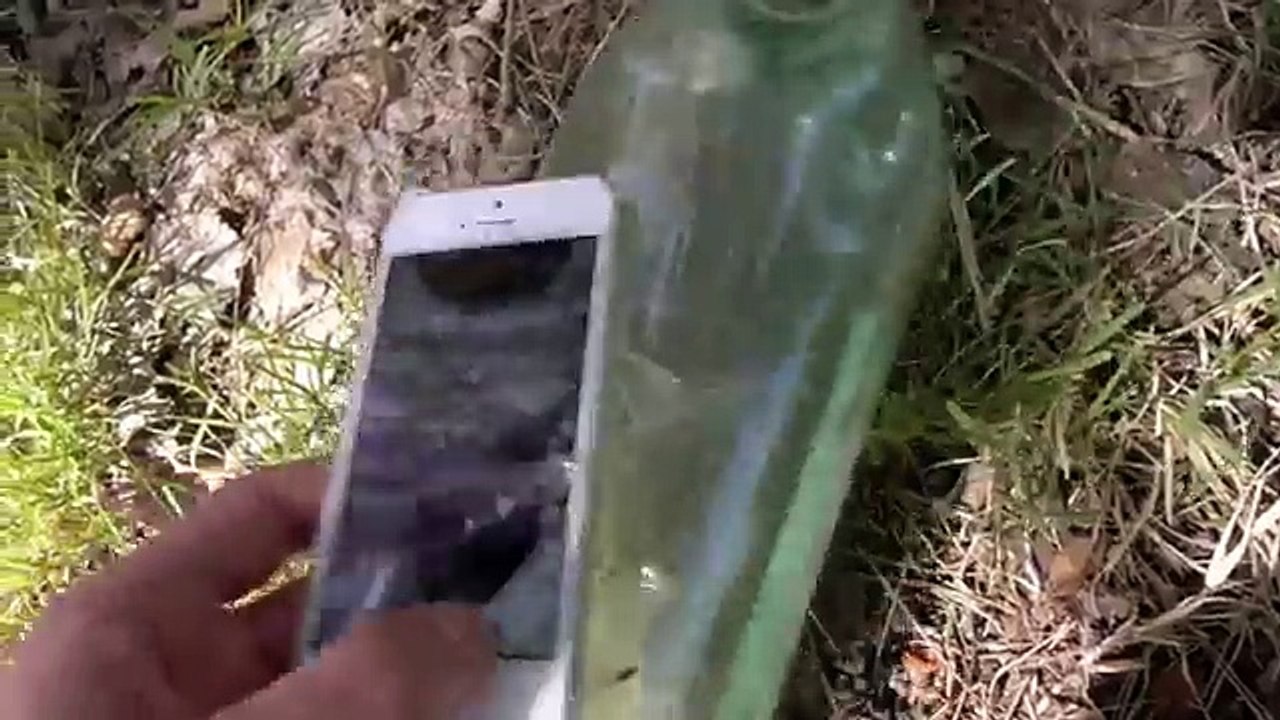 iPhone 5 Launched To The Sky! 200 Foot Rocket Test