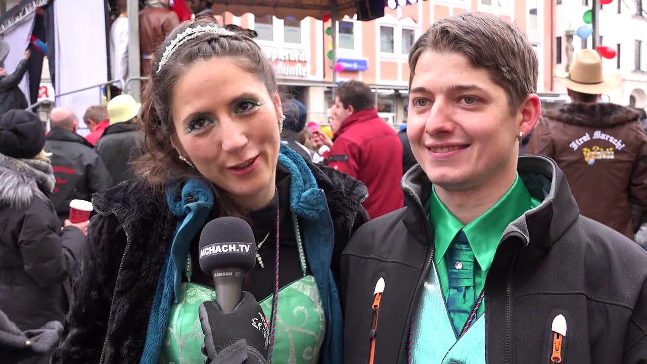 Faschingstreiben auf dem stadtplatz aichach 2015