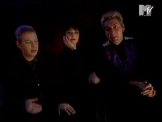 SIOUXSIE & THE BANSHEES – "O BABY" & 'THE RAPTURE' i/v ('MTV News at Night', 9 & 10 January 1995)