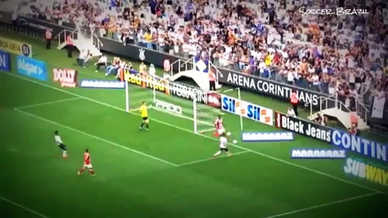 Paolo Guerrero generó dos penales en triunfo (2-1) del Corinthians en Torneo Paulista (VIDEO)