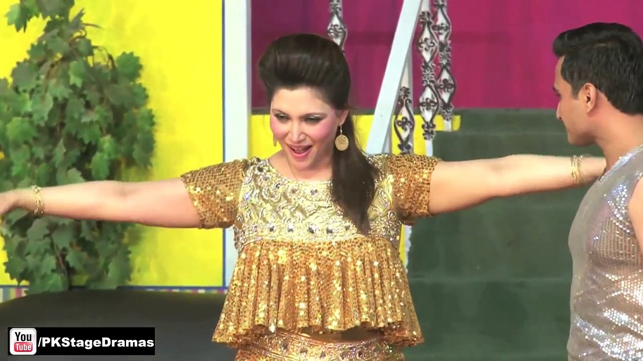 KHUSHBOO BRAND NEW UNSEEN BOLLYWOOD MUJRA - PAKISTANI MUJRA DANCE 2014(1)