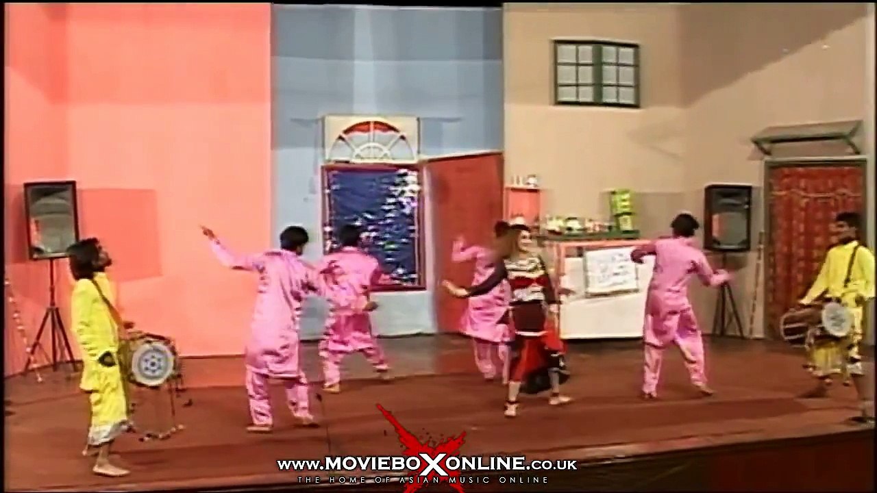 KISMAT BAIG BRAND NEW MUJRA - PAKISTANI MUJRA DANCE 2014