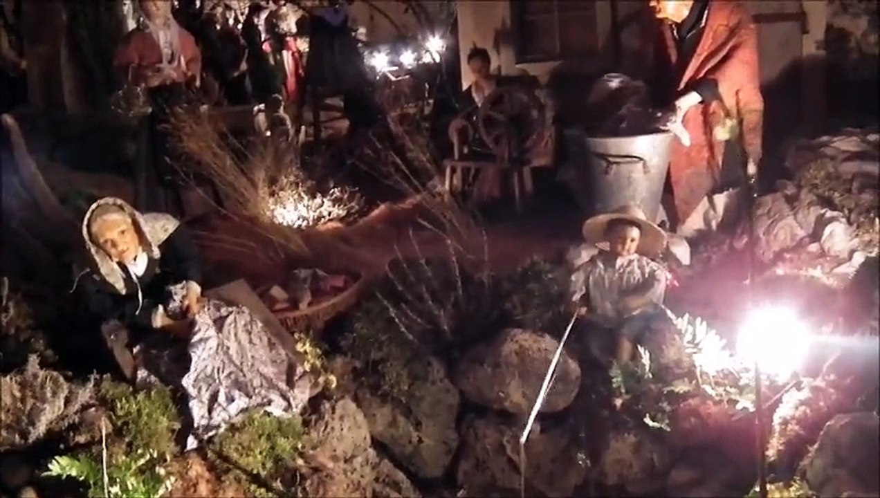 CRECHE DE SAINT SATURNIN 2014 ( en totalité )