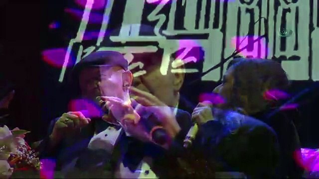 Yıllar sonra aynı sahnede buluştular