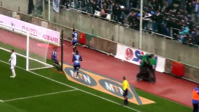 Πανηγυρισμοί στο γκολ του Παπουλή