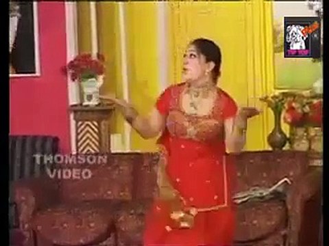 Kubra Malik Pakistani Stage Mujra very HOT