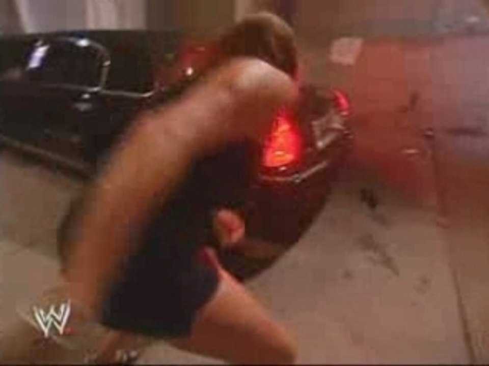 stephanie rips off sable's
