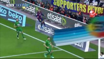 رد فعل لويس إنريكي مدرب برشلونة على هدف سواريز الرائع