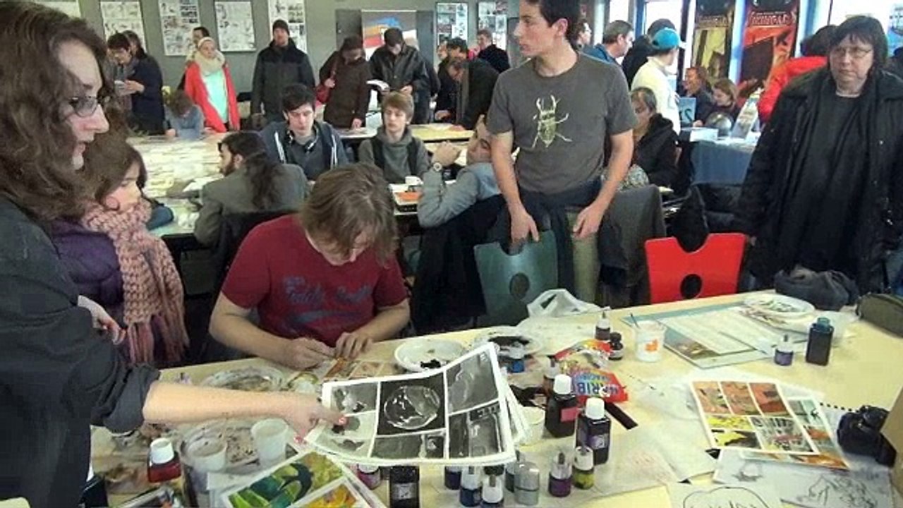 24 heures BD à Auxerre : final cut, les zombies sont expédiés dans l'espace en missiles déployés au stade Abbé-Deschamps par Guy Roux