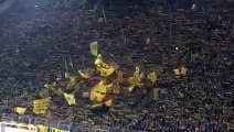 Magnifique réaction des supporters du Borussia Dortmund après la victoire contre Mayence