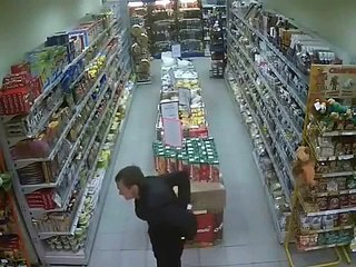 Ce voleur n'a vraiment pas chance ...