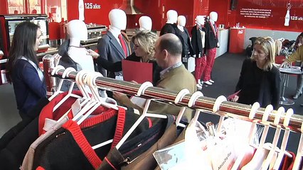 Spot Dress Coke Febrer 2015