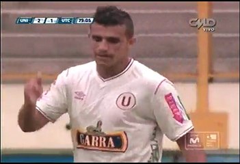 Universitario vs UTC: Liber Quiñónez falló este gol increíble
