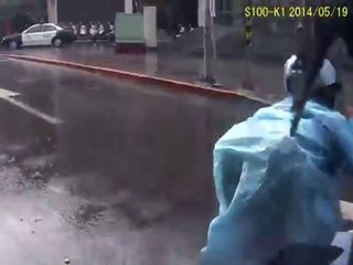 Why red cars are always dangerous , Bike crashed Yᵒᵘ Oᶰˡʸ Lᶤᵛᵉ Oᶰᶜᵉ