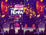 Salman Khan IMITATES Shahrukh Khan   LehrenTV