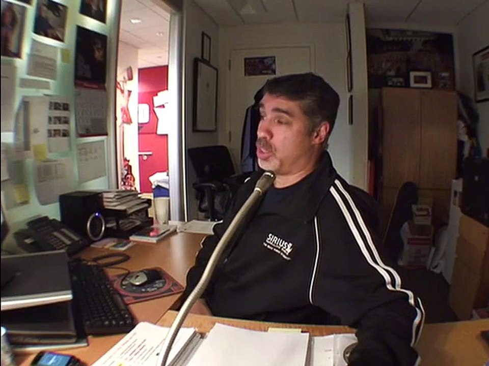 HTVOD - Howard Plays Gary's Audio Book - 11-09-10 [WDM]