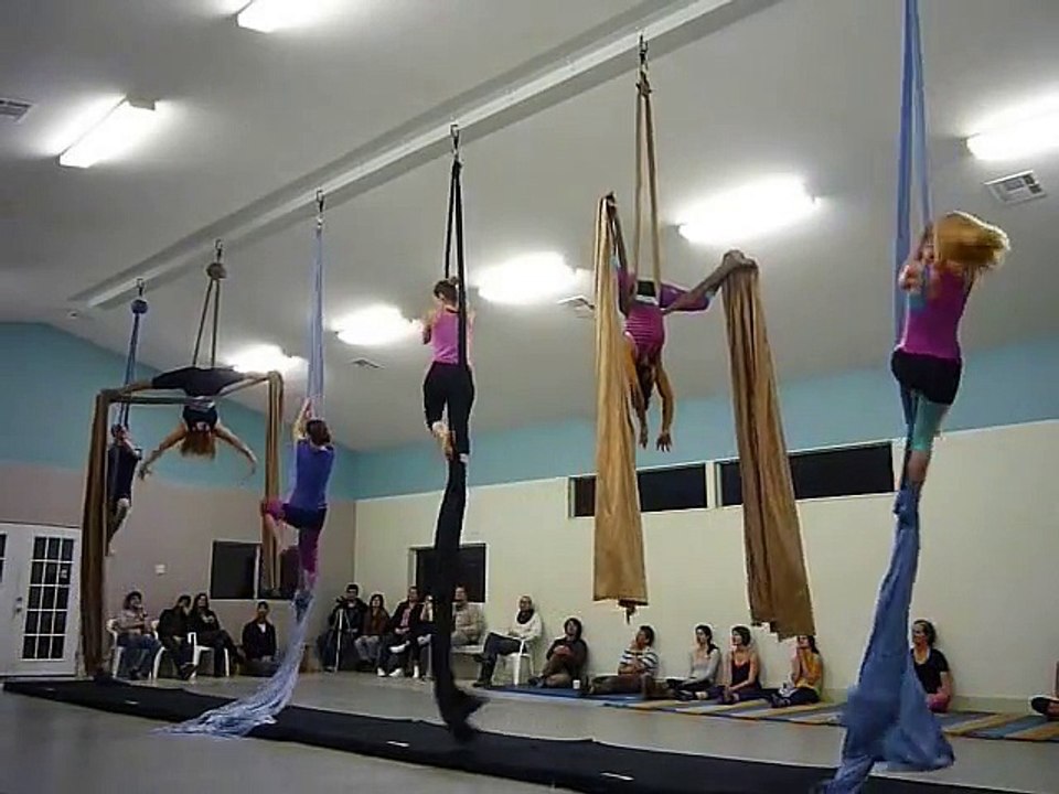 Intermediate Aerial Silks class performance