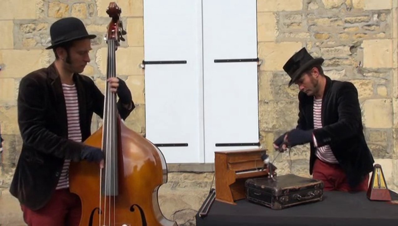 Arts de la Rue - Cie Haut les mains - Accord Caboche