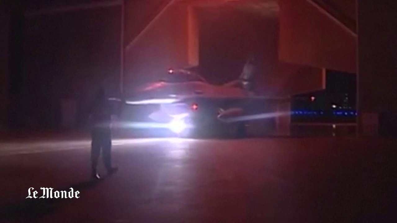 Des avions de combats égyptiens visent des positions de l'EI