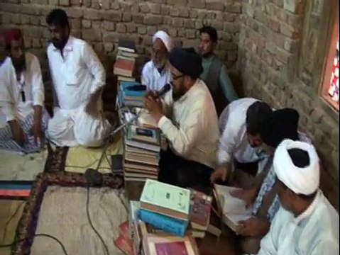 Shia ne Qadyani ko Kafir Karar Diya Tabhee Shia Kafir Ha Ehlesunat Wal Jamait ke Molaa ke Zabani Sunye