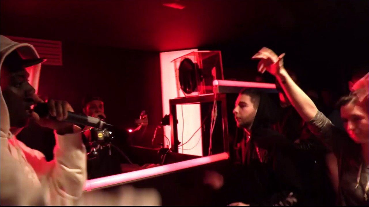 Dinos Boiler Room Paris Live Performance
