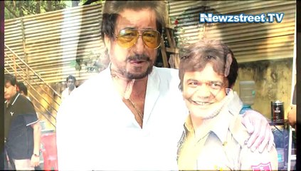 Shakti Kapoor robbed and left bleed