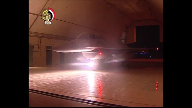 مصر قصفت مواقع لتنظيم الدولة الاسلامية في ليبيا