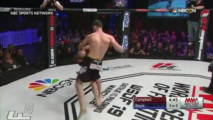 MMA il fait un Hadouken pendant son combat