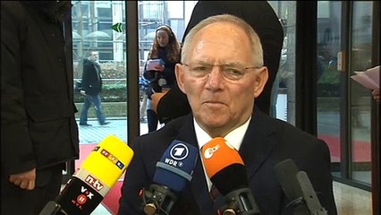 Σόιμπλε: Το ελληνικό πρόγραμμα πρέπει να ολοκληρωθεί