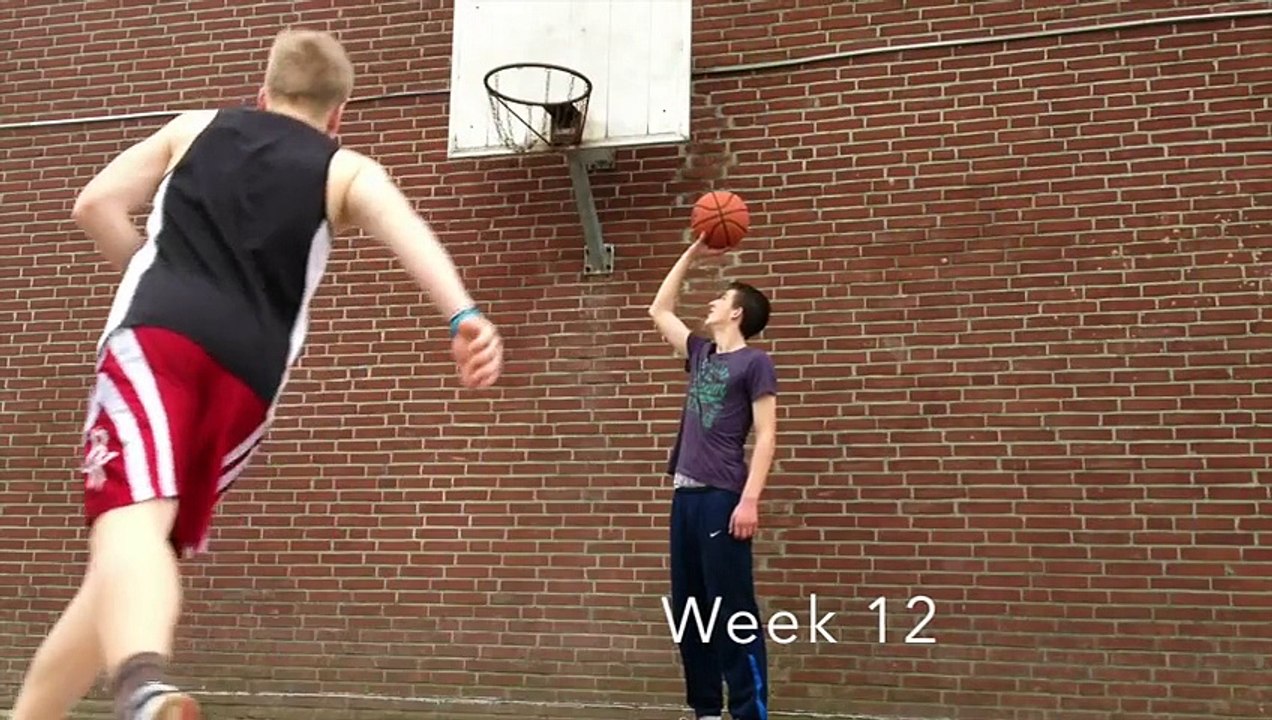 Un jeune d'1m73 s'entraine 6 mois pour dunker