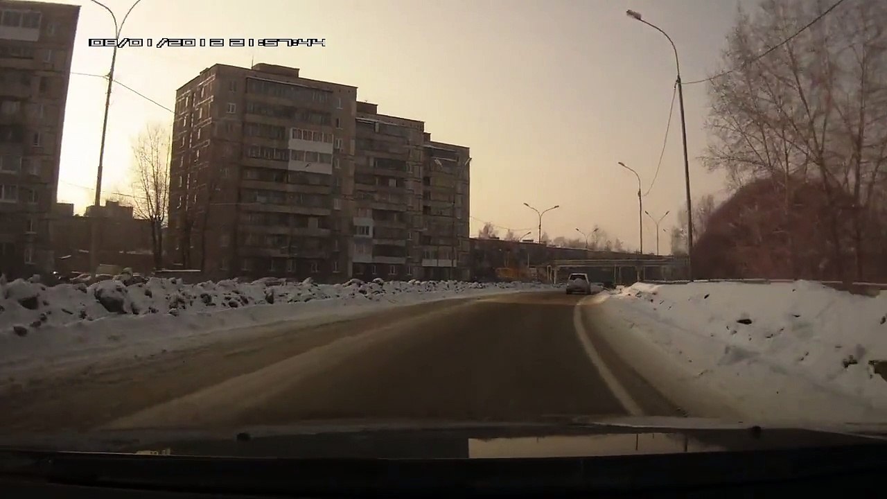 Налево из правого ряда - ДТП в Нижнем Тагиле