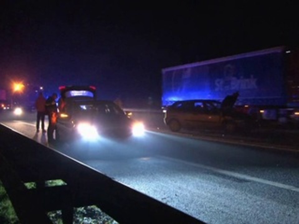 Gewonde bij aanrijding op A7 - RTV Noord