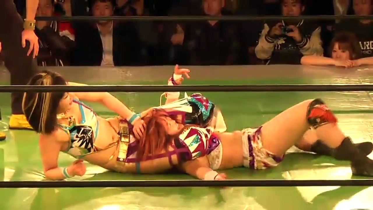 Io Shirai Vs. Mio Shirai (2/14/15) Shinjuku FACE