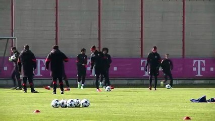 ¿Se burla Thomas Müller de movimientos de Cristiano Ronaldo?