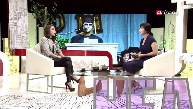 in 2001, her first-hand experience with the September 11th terrorist attacks in New York City marked a turning point in her life 9ㆍ11테러를 바로 눈앞에서 겪게 되면서, 인생의 터닝 포인트를 맞이한 티나 박