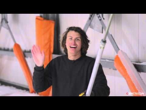 Kas Lemmens Shredding With A Smile | Manic Monday Minute, Ep. 5