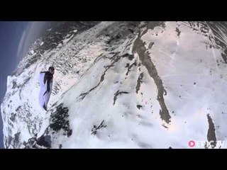 Aiguille du Midi Wingsuit Flight Leaves Tourists Speechless