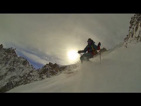 Everyone is So Freaking Extreme - Chamonix's Mallory Route, Couloir Spencer, Qui Remue