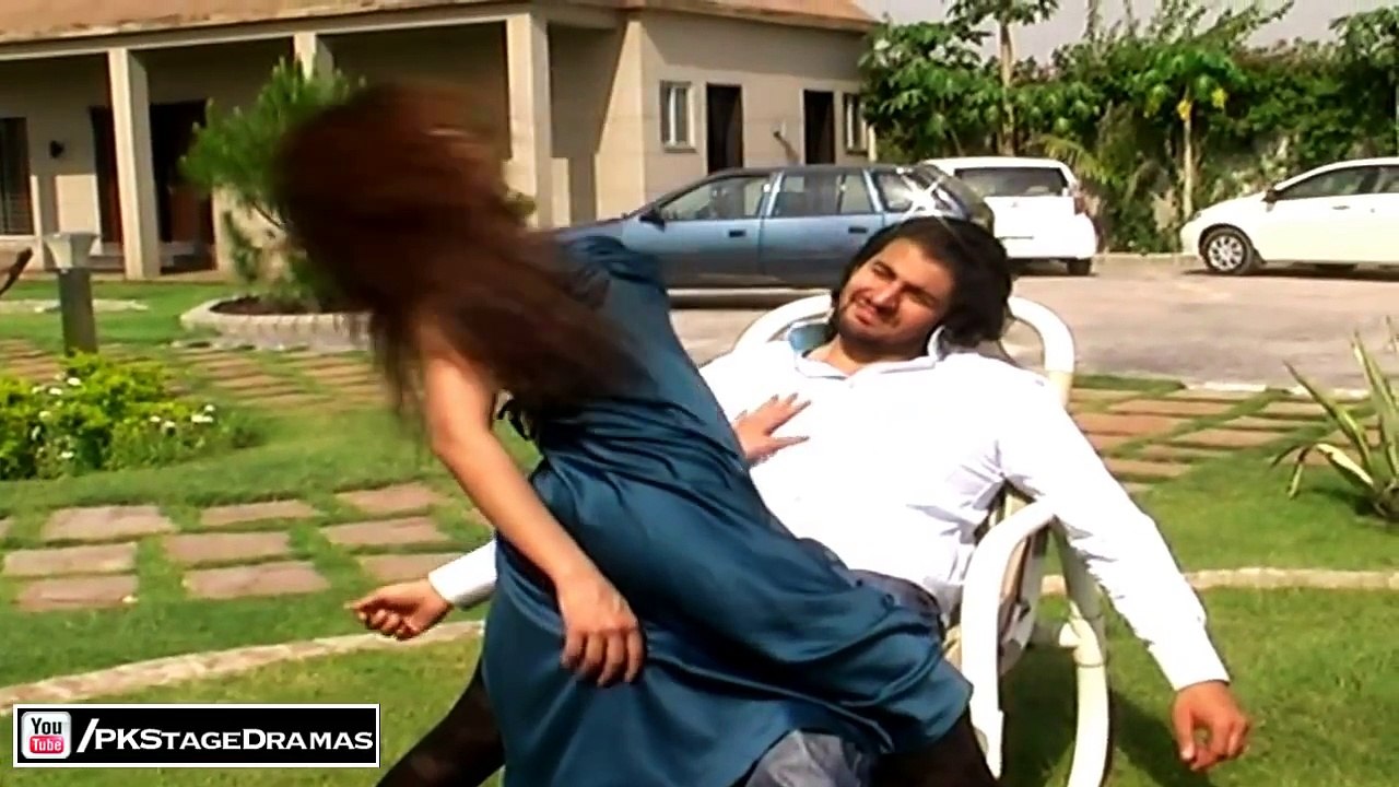 NISHA HOT BOLLYWOOD MUJRA - PAKISTANI MUJRA DANCE 2014(1)