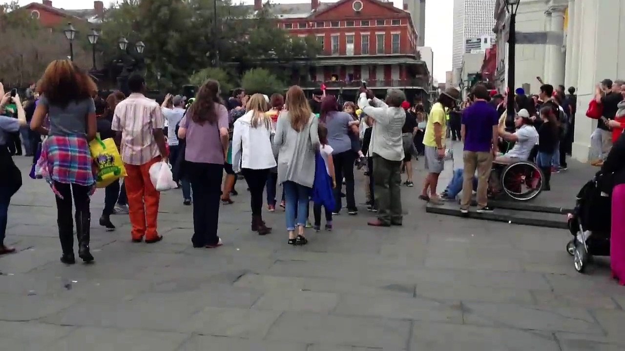 Mardi Gras 2015: Lundi Gras revelers dance the Cupid Shuffle in Jackson Square