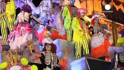 Rio feiert die zweite lange Nacht der Karnevalsumzüge