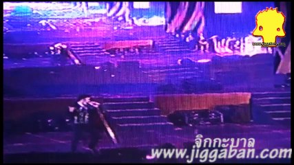 B for Valentine Concert - บี พีระพัฒน์  - ดินแดนแห่งความรัก, พูดตรงๆ, ความจริงในใจ,รักเดียว