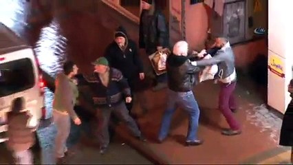 Tekme tokat "küfür" kavgası