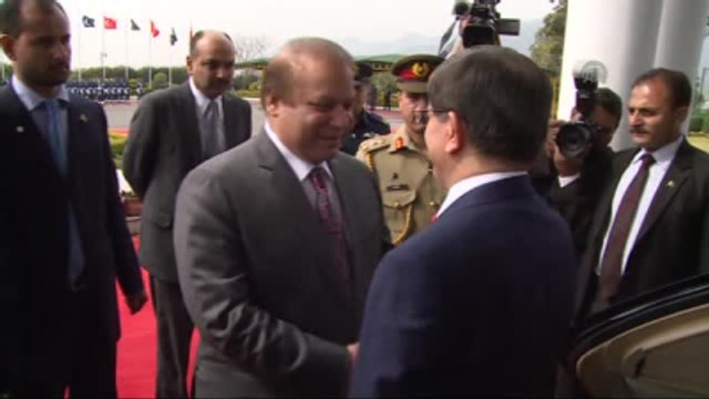 Davutoğlu, Başbakan Navaz Şerif Tarafından Resmi Törenle Karşılandı (2)