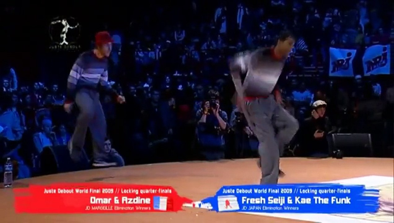 Funky Locking battle with James Brown !